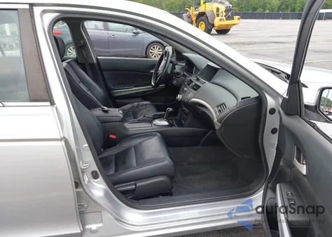 2010 Honda Accord 2.4 Ex-L из США, поврежденный, VIN 1HGCP2F85AA057275